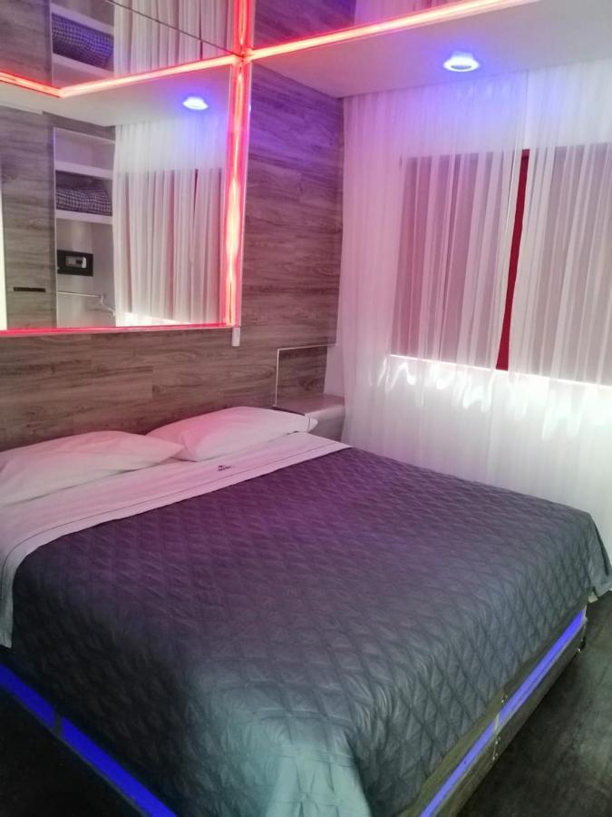 Hotel Muy (Adults Only) เม็กซิโกซิตี้ ภายนอก รูปภาพ